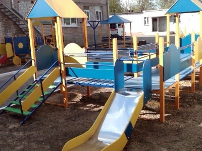 Дитячі майданчики для дітей з обмеженими можливостями